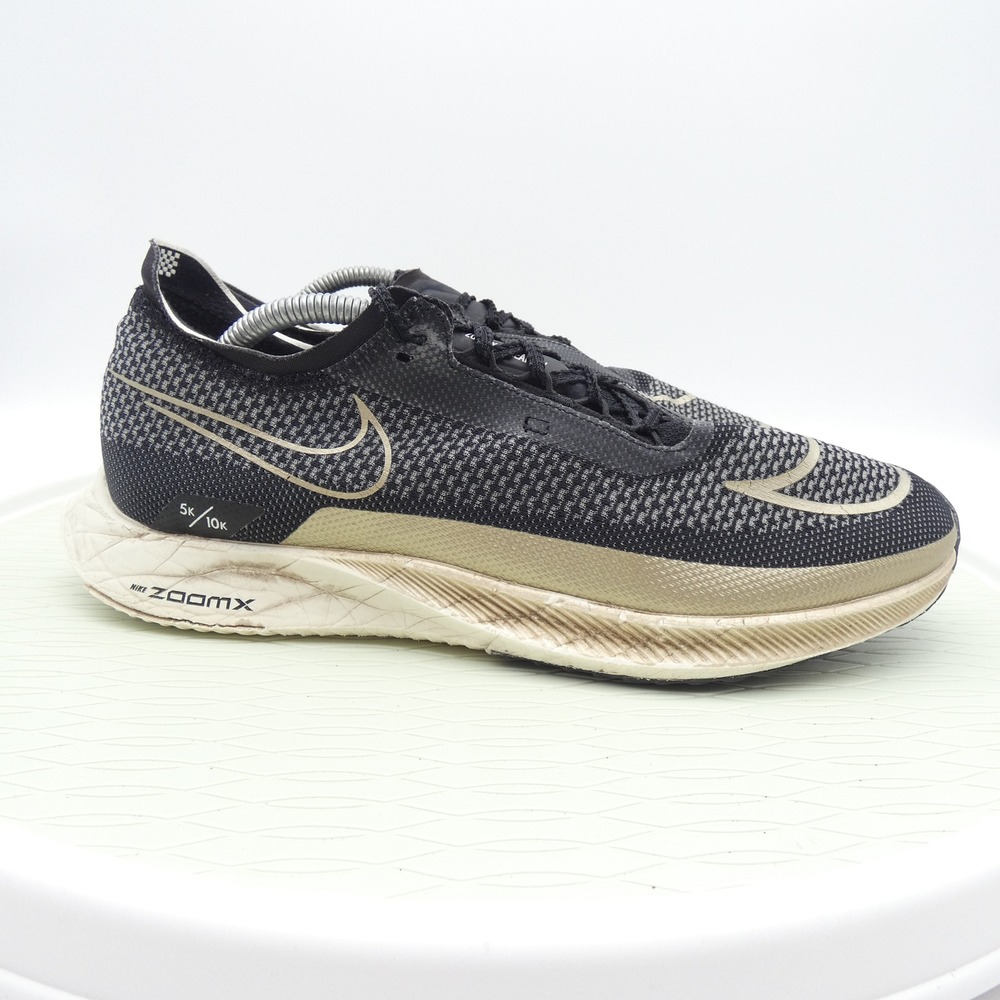 Nike ZoomX Streakfly Mens 10 Black Metallic Gold Running Shoes DJ6566-001 5k 10k - Picture 3 of 10